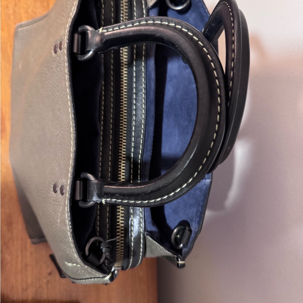 Coach Green rogue-fair condition - Picture 2 of 7